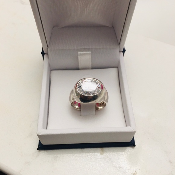 925 Sterling Silver Cubic Zirconia cocktail ring - Picture 2 of 4